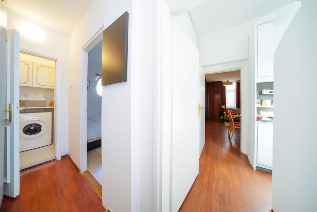 Scadarlija Vintage Old Town Renovated Apartment Белград Екстериор снимка