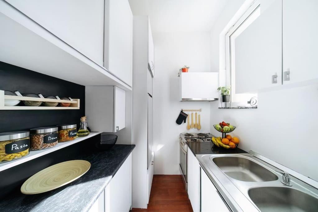 Scadarlija Vintage Old Town Renovated Apartment Белград Екстериор снимка